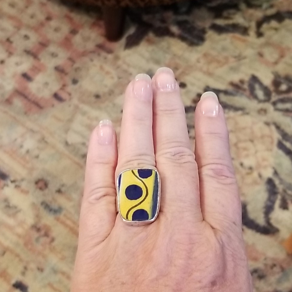 RING - Picture 5 of 5